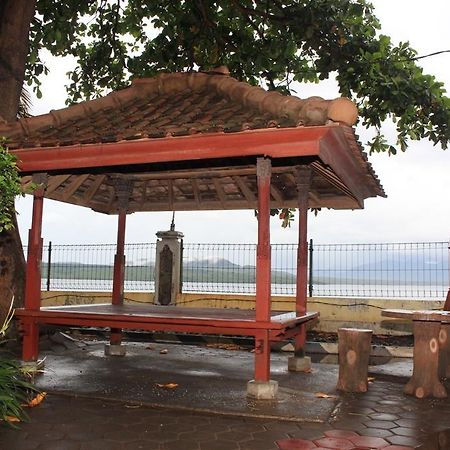 Baru Dua Beach Ξενοδοχείο Banyuwangi  Εξωτερικό φωτογραφία