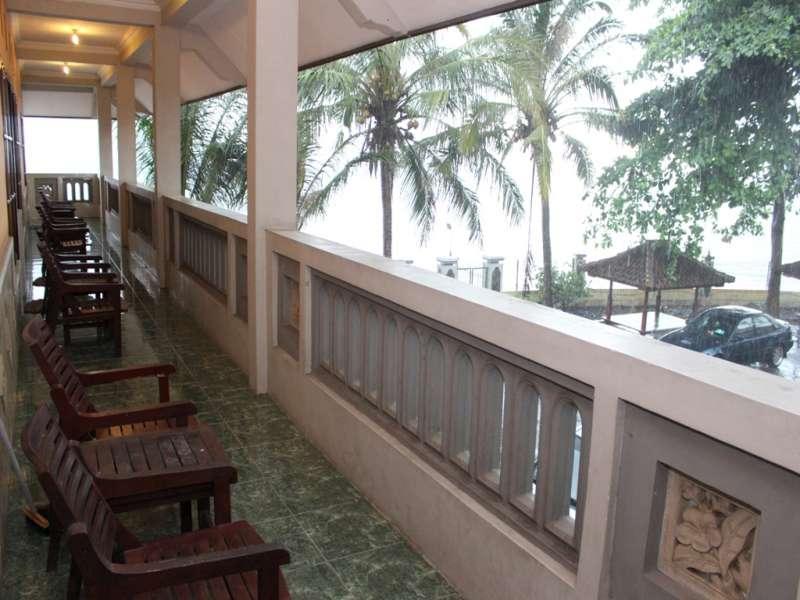 Baru Dua Beach Ξενοδοχείο Banyuwangi  Εξωτερικό φωτογραφία