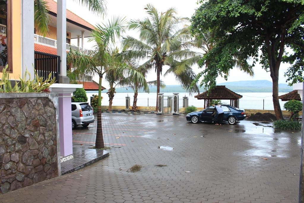 Baru Dua Beach Ξενοδοχείο Banyuwangi  Εξωτερικό φωτογραφία